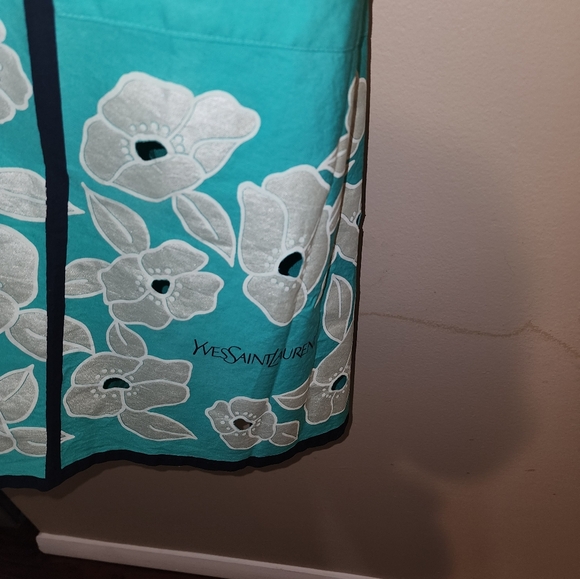 YSL Apron - Picture 3 of 8